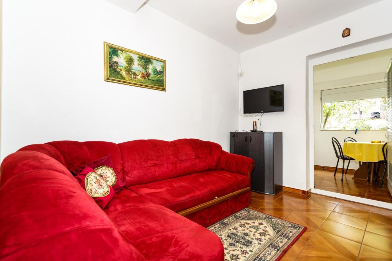 Apartmani Mili Malinska Exterior foto