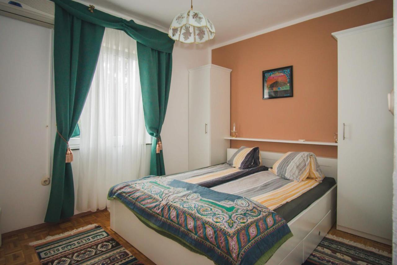 Apartmani Mili Malinska Exterior foto